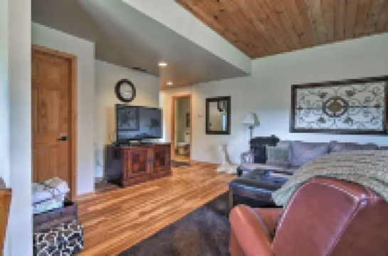 Beautiful Cabin - Hot Tub & Mtn views - 2 min to Banner Elk & 10 min to ski!