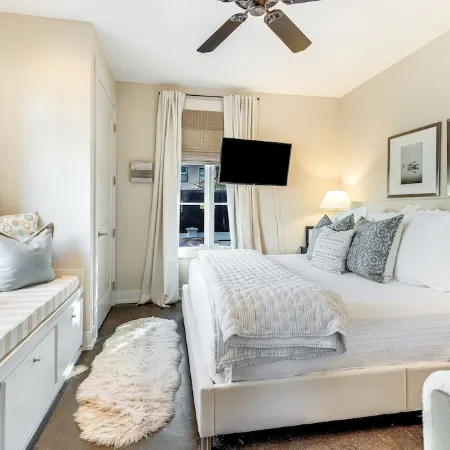 Luxurious Sea Grove Home with beach view and private beach Access.
