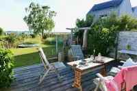 Strandhaus-Fehmarn, sun deck, living by the sea, beach and garden