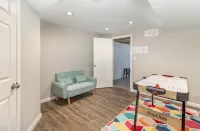 3 Miles from the ARK! 3 bedroom Home in Williamstown with Game Room!