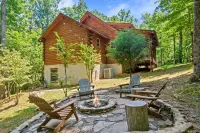 Beautiful Log cabin nestled in the mountains of Lake Lure