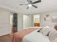 Historic Downtown Wake Forest Bungalow Hotels in Wake Forest