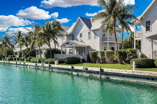 Updated Villa- Coral Lagoon 3Bed 2.5 Bath Luxury Home