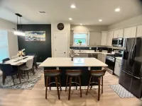 Morden NEW Home in Heart of Lafayette