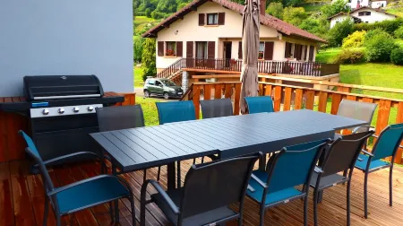 Maison-gîte "Le Bressaud" Jusqu'à 12 Personnes