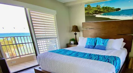 Luana Moana Signature Oceanfront Maui-Ocean&Haleakala Views-FreeWiFi-A/C-Romance