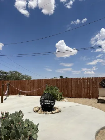 Adi’s JT House -Close to National Park and Downtown.