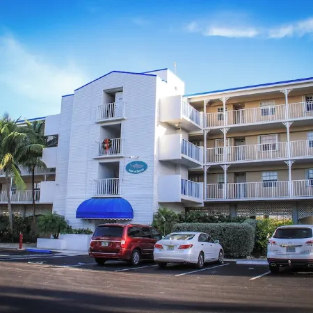 Florida Keys Condo with Pool, Beach Access, Marina, Pickleball & More