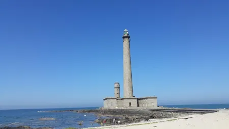 COTTAGE - Theme Seasonal rental - Watercolor Stage tours