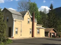Hunter Mountain Getaway House, newly renovated Hotels in Hunter