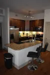 Walk to NRG | Drive to Med Center, 2 Bed/2Bath w/Courtyard View - King Beds