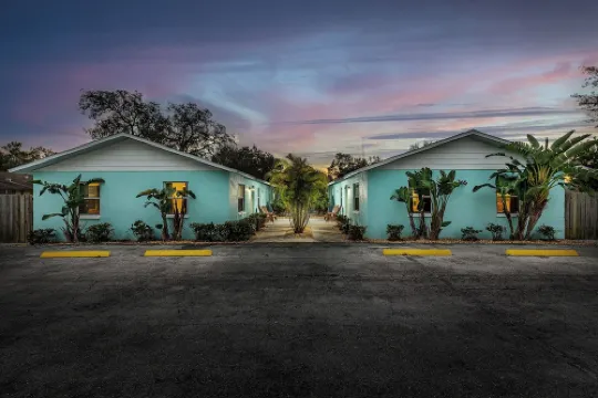 Luxurious 2 bedroom near Innisbrook Golf Resort!