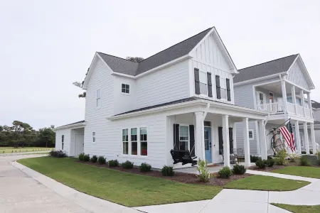 Beautiful Beau Coast Home w/ Pool, Bikes, EV Charger & Dock Access