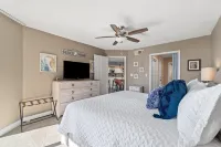 Million Dollar View On Family Friendly Beach - Includes Beach Chairs Hotels in der Nähe von Public Beach Access #3 PCB., Fl.