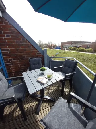 Relaxation near the beach Free WiFi