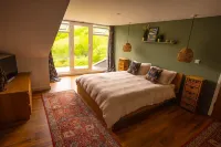 Woodbury: Country house, stunning views & hot tub