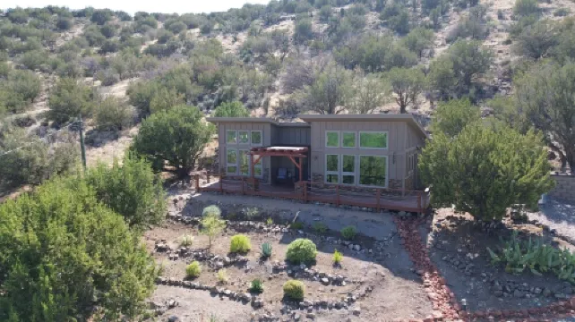 Stargazer Cottage Near Sedona • Pool • Hot Tub • King Bed