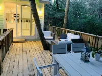 Unwind at Our Beautifull Dog Friendly Beach with Private Access!