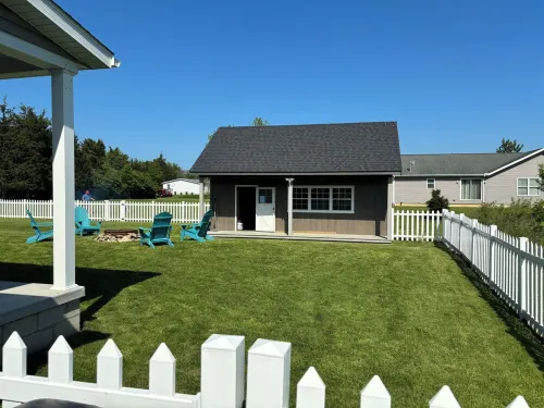 Kelleys Island Luxury Lake Shack