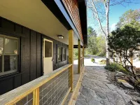 Modern vintage/fully stocked/artsy cottage