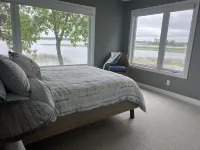 Perfect lake home for a family get away - Only 1 hour from metro