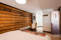 Ski/Mountain Bike Cabin, hot tub, amazing views, 6 acres