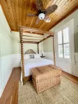 The Gregory House, A Southern Tropical Get Away!