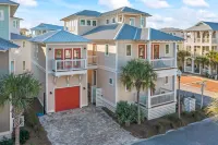 Modern, Fun Carriage Home 30A Light and Bright!Sleeps 4