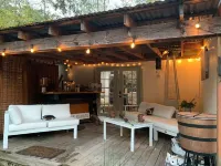 Adorable 2 bedroom cottage