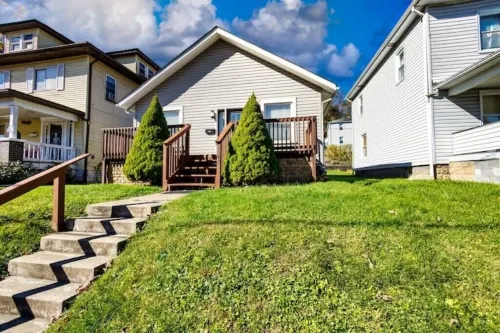 Orchard House Hotels in Weirton