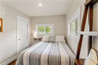 Midtown Casita W/ Walking Distance To Downtown! Hotels near Pier 1