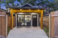 HOT TUB! 400 Sf Spacious, Private Tiny Home Experience! Hotels near Greenheart Printer Solutions