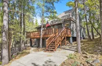 Elite Mountaintop Cabin w/ 2 Decks, Fire Pit & Loft !!SUPERHOSTS!! Pet Friendly