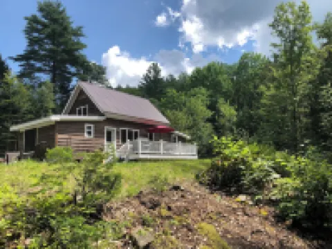 Lovely, Secluded Cabin in Vermont's "Land of Lakes and Ponds"