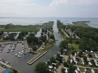 Cozy newly renovated home minutes from Sebewaing Harbor Marina to access bay.