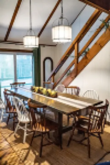 Cozy 4BR Escape in Amenity Filled Hideout