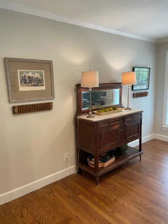 The Cottage by MTSU Отели рядом с достопримечательностью «The Ascent»