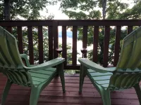 Serene Lakefront Retreat: Close to Marina, Park, & Downtown Charm