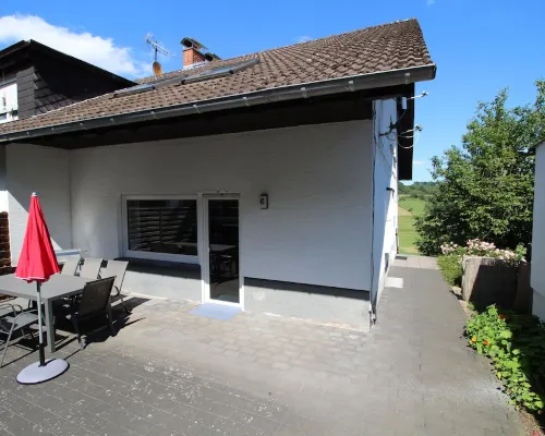 EifelNatur 8, large family apartment with terrace and barbecue, pets welcome Hotels in Immerath