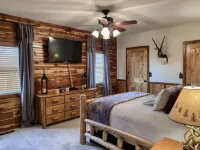 White River Beautiful Home!  Fisherman's Paradise! Hotels in Lone Rock Township