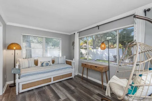 NEW! Heated Pool w/ Tanning Shelf, 4 Min To Beach! Pet-Friendly!