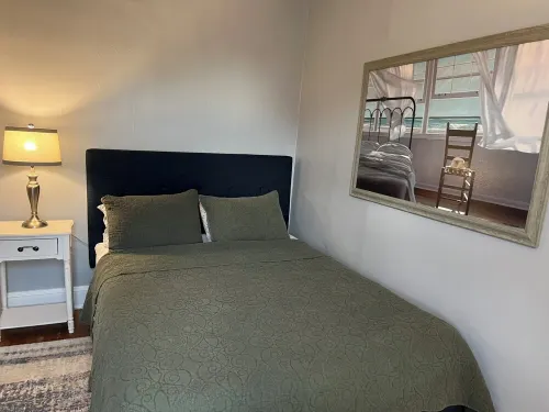 Dreamweaver — 1BR 1BA just two blocks from the downtown walking mall