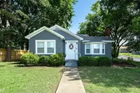 Newly Remodeled 3BR in Town · Cherry Street