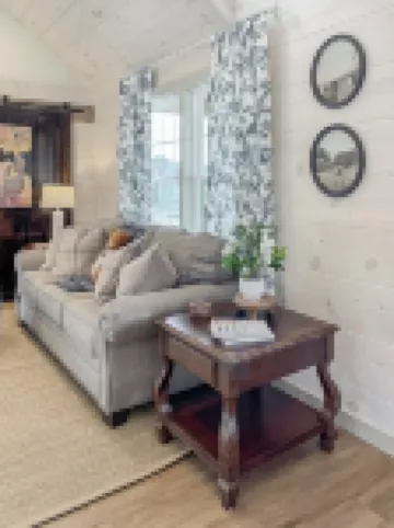 The Green Mountain-Newly Build Cabin with AC, WiFi in Greeneville-Family-Pets