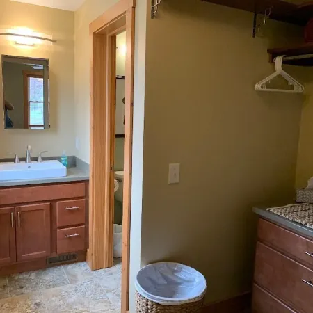 Park Right by Your Door -1 BR, 1 Bath, Full Kitchen, 1st Floor Laundry.