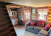 "The Hawk Nest" cabin on Tims Ford Lake