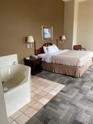 Collins Inn & Suites