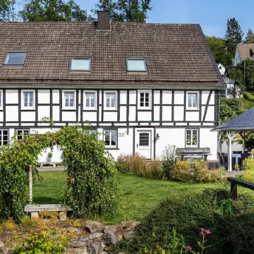 Spacious country house with open fireplace and garden in the Sauerland for young and old