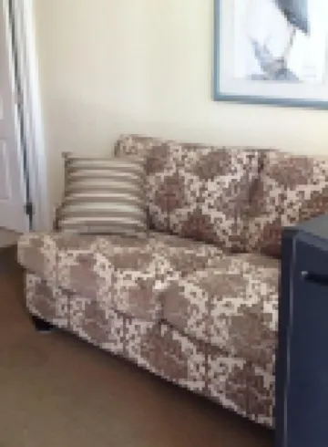 A Stones Throw to Beach Located Near All Attractions