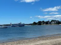 Yarmouth Cottage by the Bay